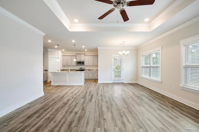 1940 Cambridge Park Dr, Gulf Breeze, FL 32563