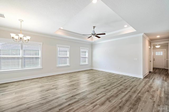 1940 Cambridge Park Dr, Gulf Breeze, FL 32563