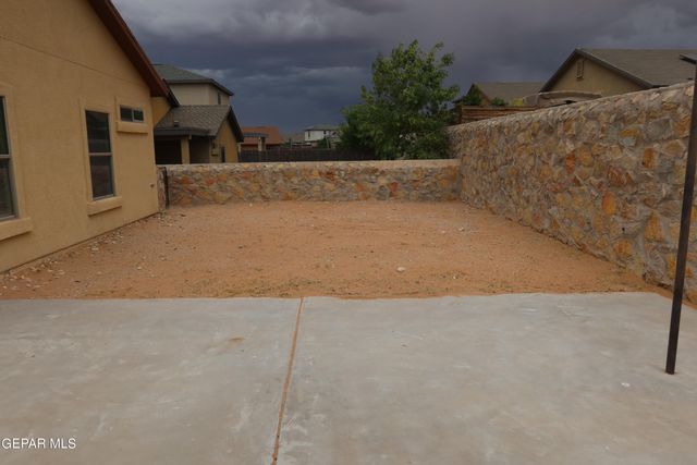 3278 AZTECA TRAIL Drive, El Paso, TX 79938