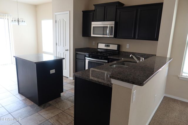 3278 AZTECA TRAIL Drive, El Paso, TX 79938