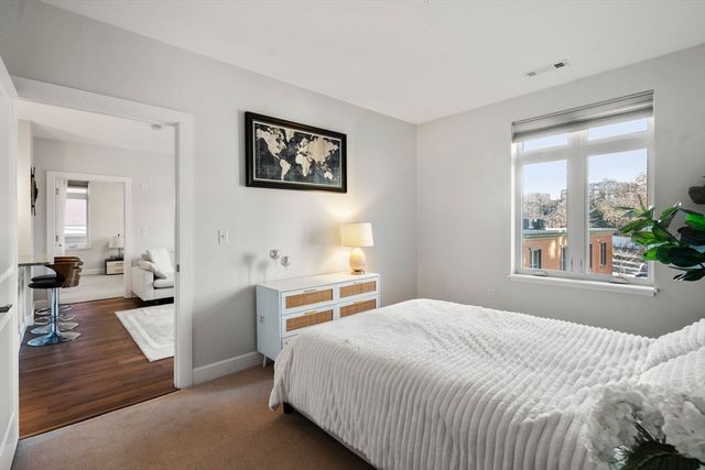 1501 Commonwealth 409, Boston, MA 02135