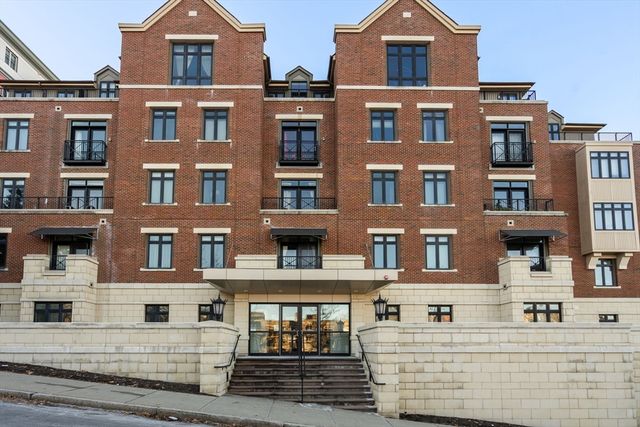 1501 Commonwealth 409, Boston, MA 02135