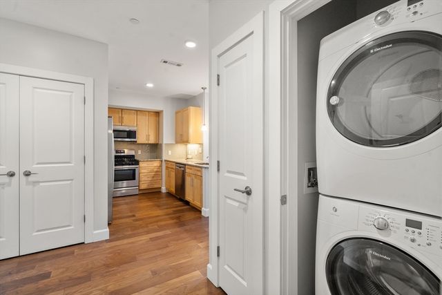 1501 Commonwealth 409, Boston, MA 02135