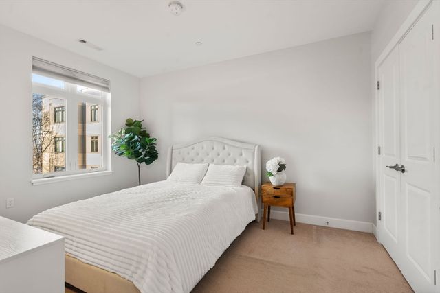 1501 Commonwealth 409, Boston, MA 02135