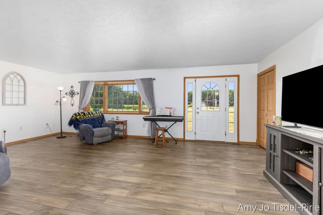 16972 W Stanton Road, Maple Valley, MI 49339
