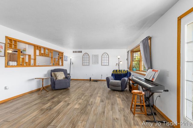 16972 W Stanton Road, Maple Valley, MI 49339