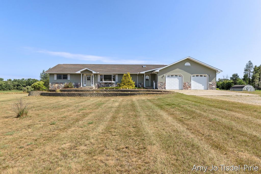 16972 W Stanton Road, Maple Valley, MI 49339