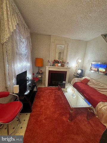 921 W SILVER ST, Philadelphia, PA 19133