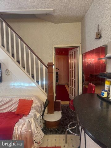 921 W SILVER ST, Philadelphia, PA 19133