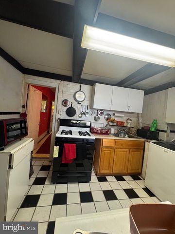 921 W SILVER ST, Philadelphia, PA 19133