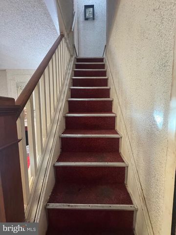 921 W SILVER ST, Philadelphia, PA 19133