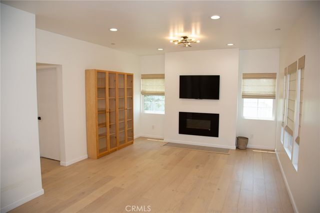 448 Linwood Avenue, Monrovia, CA 91016