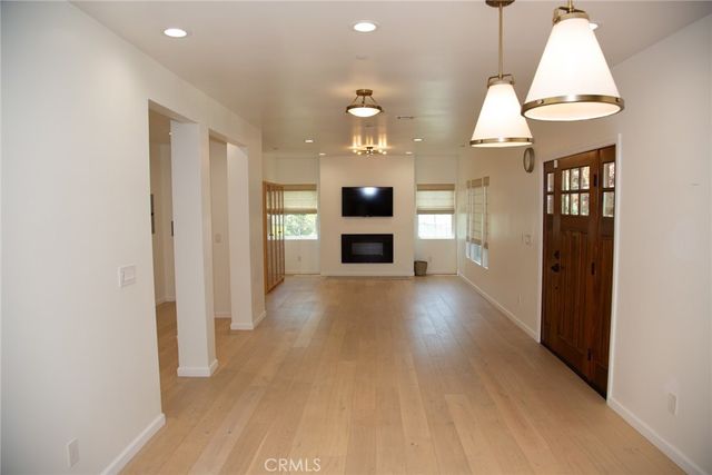 448 Linwood Avenue, Monrovia, CA 91016
