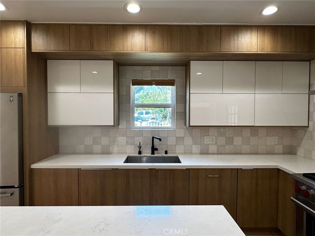 448 Linwood Avenue, Monrovia, CA 91016
