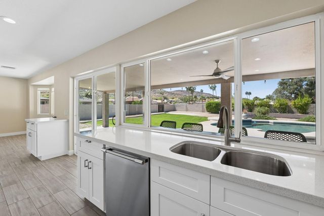 13222 N 1st Avenue, Phoenix, AZ 85029