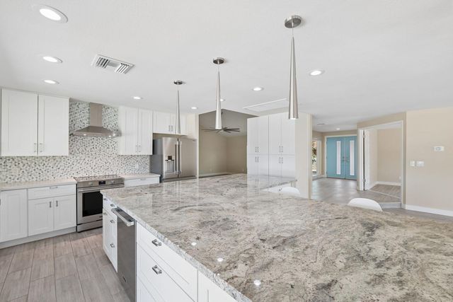 13222 N 1st Avenue, Phoenix, AZ 85029