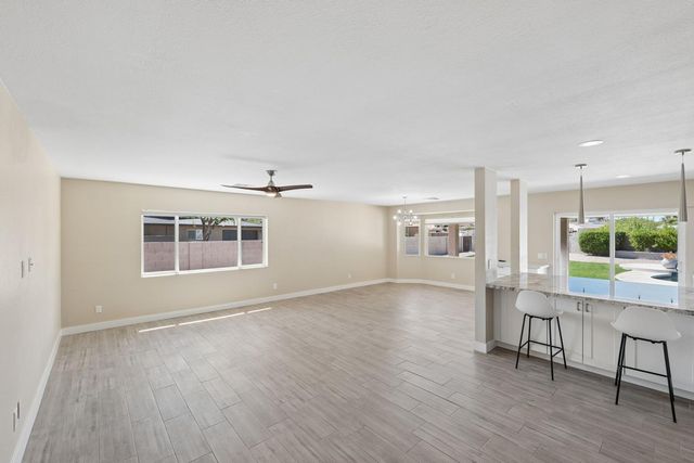 13222 N 1st Avenue, Phoenix, AZ 85029