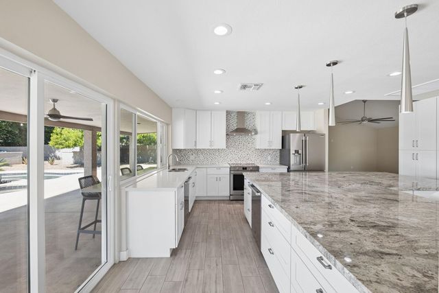 13222 N 1st Avenue, Phoenix, AZ 85029