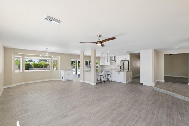 13222 N 1st Avenue, Phoenix, AZ 85029