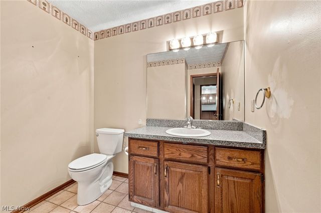 9530 Rainbow Lane, North Royalton, OH 44133