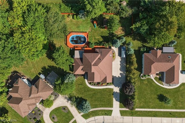 9530 Rainbow Lane, North Royalton, OH 44133