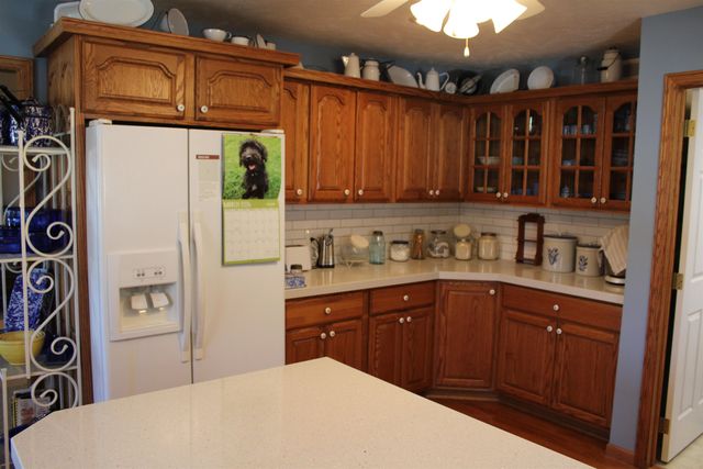 2443 Pheasant Ln, Salina, KS 67401