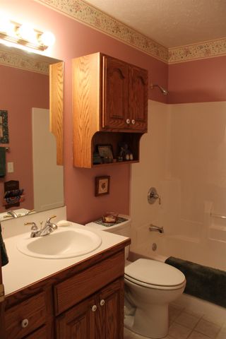 2443 Pheasant Ln, Salina, KS 67401