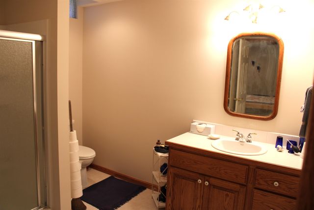 2443 Pheasant Ln, Salina, KS 67401