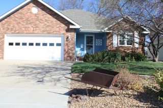 2443 Pheasant Ln, Salina, KS 67401