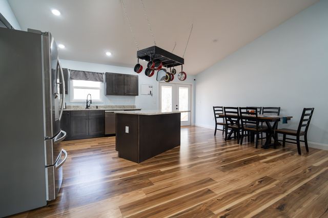 1561 Bicknell Rd, Clarkrange, TN 38553