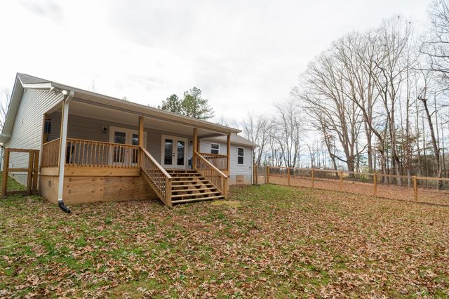 1561 Bicknell Rd, Clarkrange, TN 38553