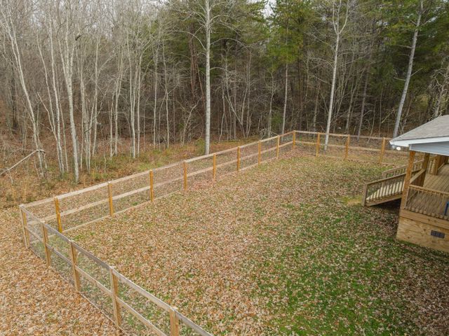 1561 Bicknell Rd, Clarkrange, TN 38553