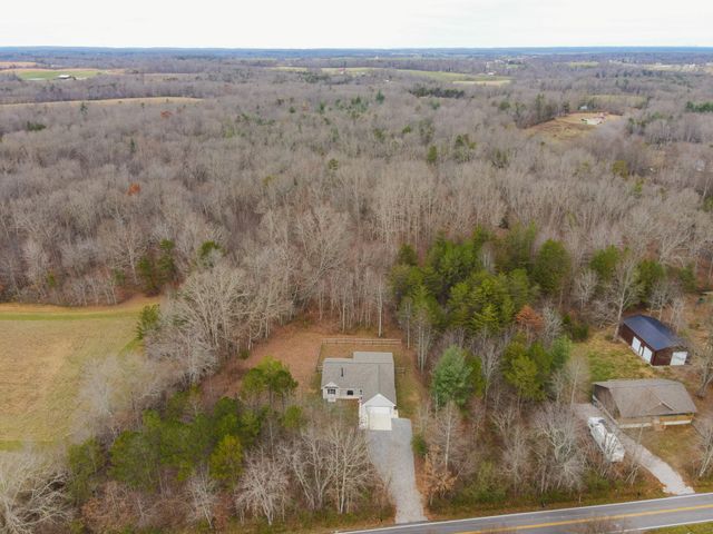 1561 Bicknell Rd, Clarkrange, TN 38553