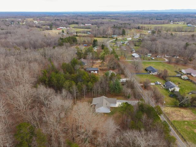 1561 Bicknell Rd, Clarkrange, TN 38553