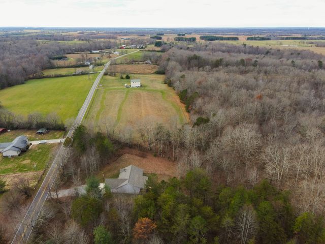 1561 Bicknell Rd, Clarkrange, TN 38553