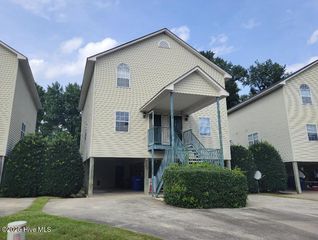 2009 River Drive A, Greenville, NC 27858