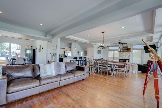 5041 Lake Breeze Road, Grove, OK 74344