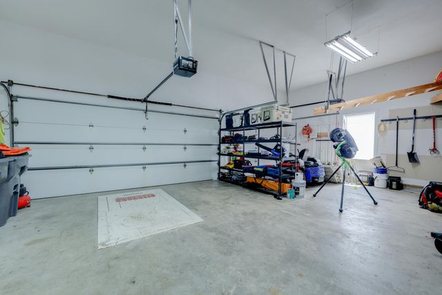 5041 Lake Breeze Road, Grove, OK 74344