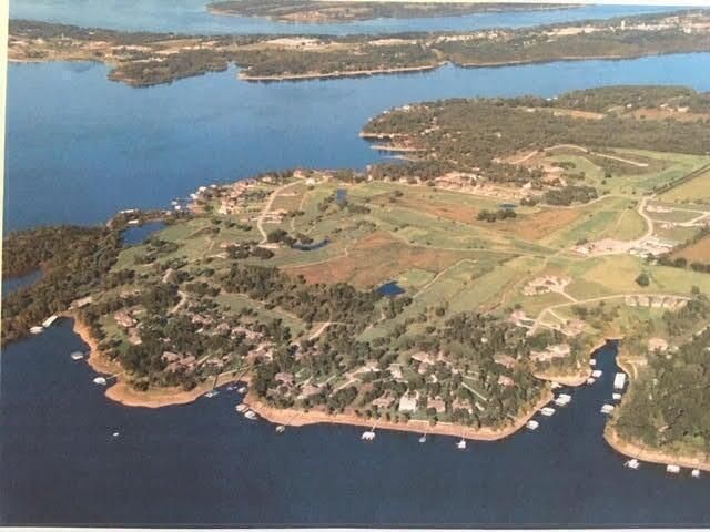 5041 Lake Breeze Road, Grove, OK 74344