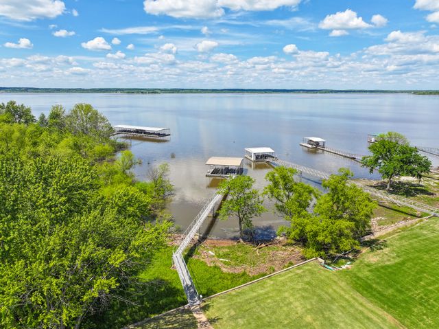 5041 Lake Breeze Road, Grove, OK 74344