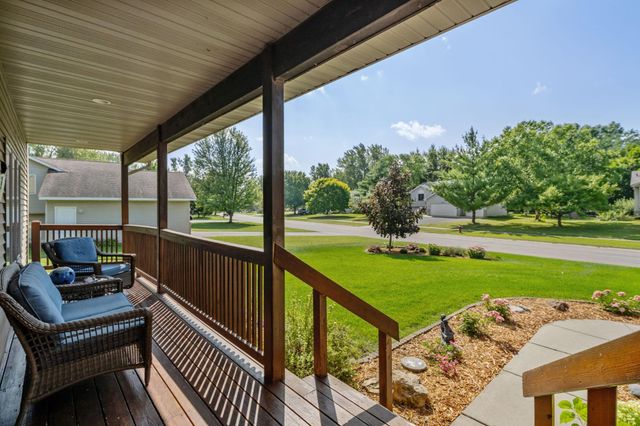29805 Broadway Street, Lindstrom, MN 55045