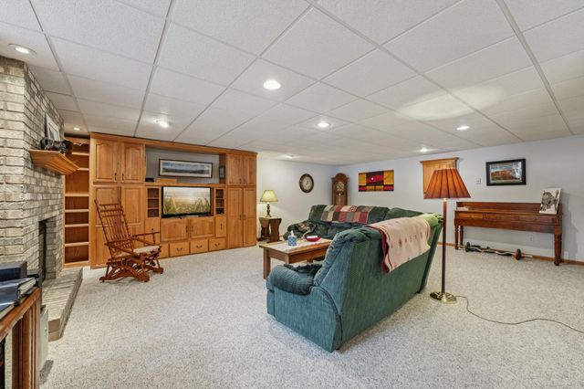 29805 Broadway Street, Lindstrom, MN 55045