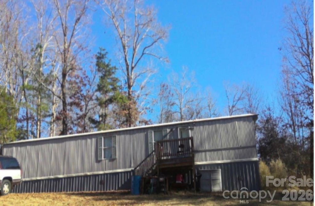 1357 Airport Rhodhiss Road 2, Hickory, NC 28601