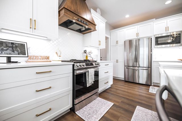 1205 Skyview Circle NW, Rochester, MN 55901