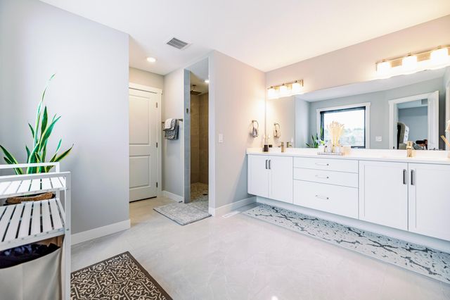 1205 Skyview Circle NW, Rochester, MN 55901