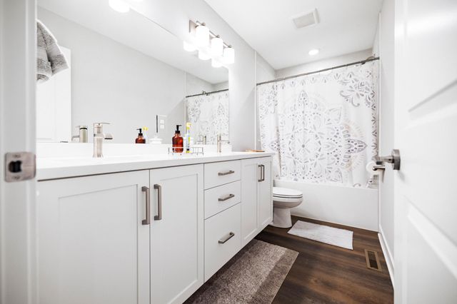 1205 Skyview Circle NW, Rochester, MN 55901