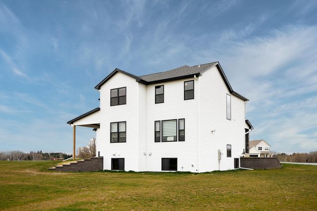 1205 Skyview Circle NW, Rochester, MN 55901