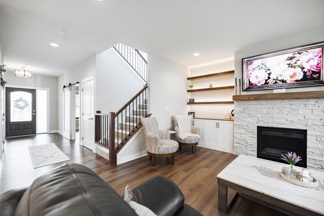 1205 Skyview Circle NW, Rochester, MN 55901