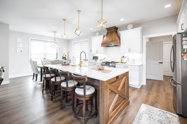 1205 Skyview Circle NW, Rochester, MN 55901