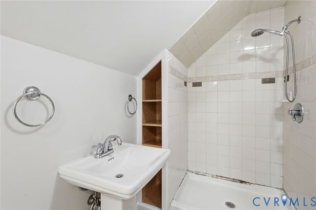 10152 Georgetown Rd, Mechanicsville, VA 23116